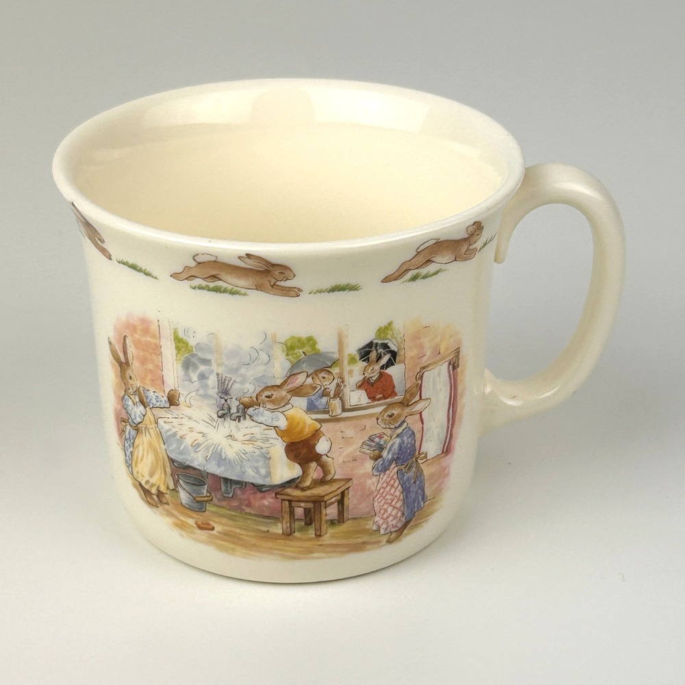 Royal Doulton Bunnykins Cup Bone China‎ Vintage Mug Kitchen Scene England